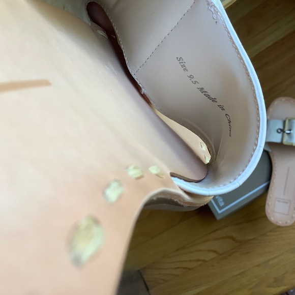Dolce Vita Dasa Embossed Leather Buckle Slide Sandals Eggshell SZ 9.5 - Picture 13 of 16